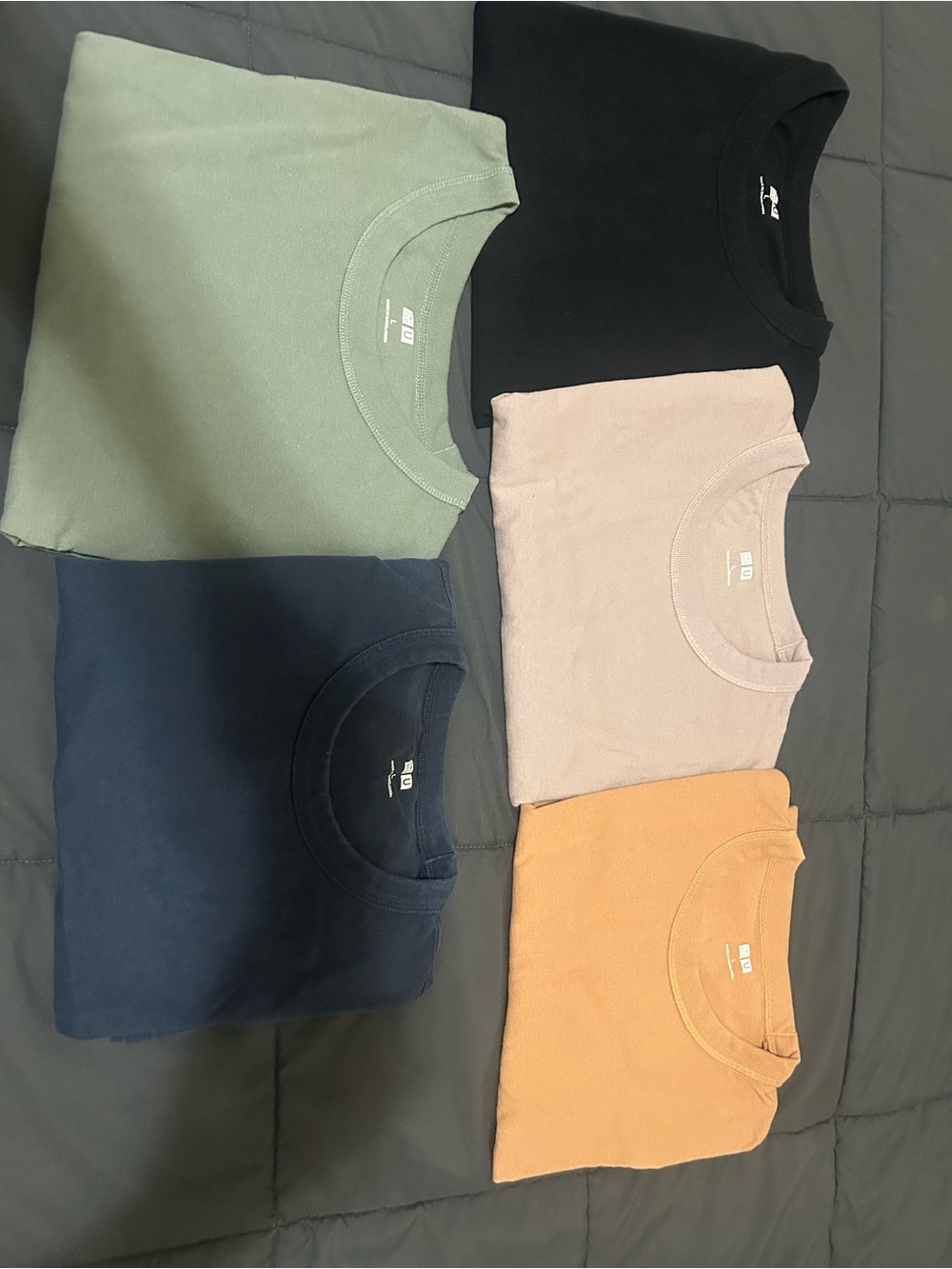 Pack of 5 Solid Crewneck Tees - Black, Navy, Sage, Peach Uniqlo U